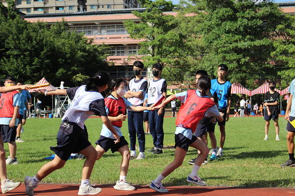 點選作品以查看原圖